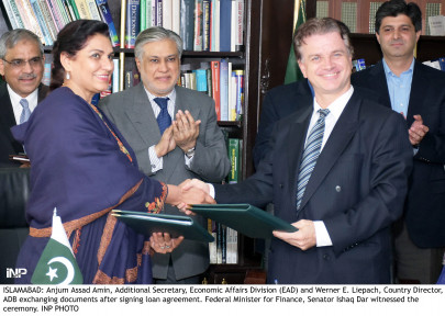 pakistan adb sign 325m loan deal for clean power supply