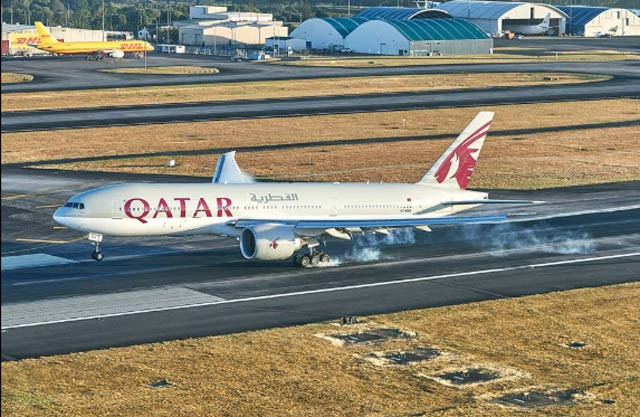 a long range boeing 777 200lr crossed 10 time zones on its marathon flight from doha to auckland photo courtesy twitter qatar airways a long range boeing 777 200lr crossed 10 time zones on its marathon flight from doha to auckland photo courtesy twitter qatar airways