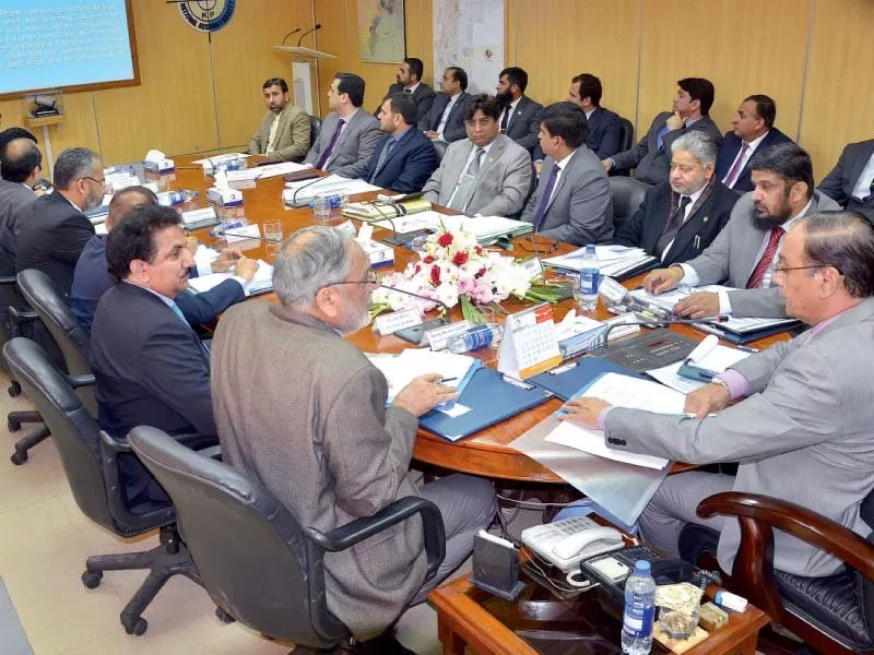 nab chairman qamar zaman chaudhry chairs a meeting at nab k p regional bureau photo express nab chairman qamar zaman chaudhry chairs a meeting at nab k p regional bureau photo express