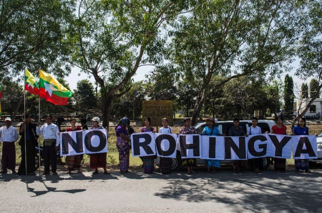 a hardline anti rohingya buddhist group together with monks protest outside yangon 039 s thilawa port against the delivery of aid by a malaysian ship to rohingya muslims on february 9 2017 photo afp a hardline anti rohingya buddhist group together with monks protest outside yangon 039 s thilawa port against the delivery of aid by a malaysian ship to rohingya muslims on february 9 2017 photo afp