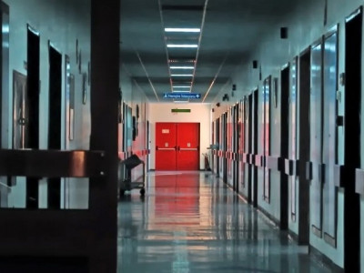 abusing parking space doctor allegedly thrashes guard