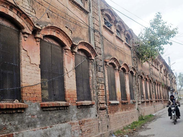 dilapidated state of denny s school calls for attention by the authorities concerned photo express dilapidated state of denny s school calls for attention by the authorities concerned photo express
