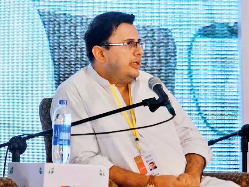 policeman and writer omar shahid hamid launches third book the party worker at klf photo athar khan express policeman and writer omar shahid hamid launches third book the party worker at klf photo athar khan express