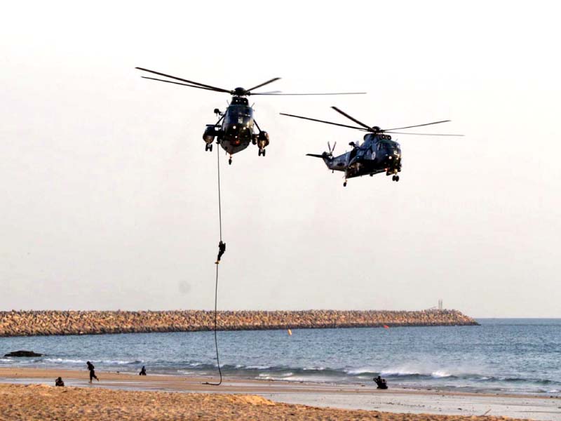 special operations troops demonstrate a heliborne assault in karachi photo online