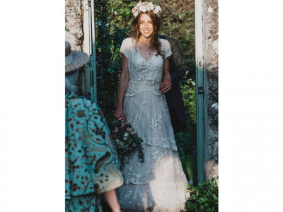 uk woman s 150 year old wedding dress recovered after facebook appeal uk woman s 150 year old wedding dress recovered after facebook appeal