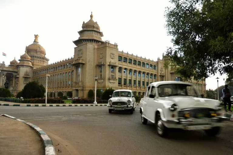 the curvy ambassador once ruled india 039 s roads and for years was the only car driven by politicians and senior government officials photo afp the curvy ambassador once ruled india 039 s roads and for years was the only car driven by politicians and senior government officials photo afp