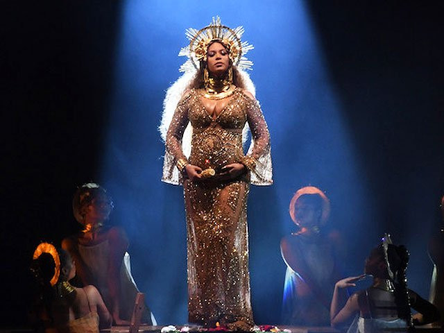 beyonce performing at grammys 2017 photo kevin winter getty images beyonce performing at grammys 2017 photo kevin winter getty images