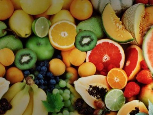 international exhibition pakistani fruit exporters pluck orders worth 2m