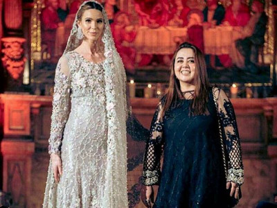 maria b goes regal at the london fashion parade maria b goes regal at the london fashion parade