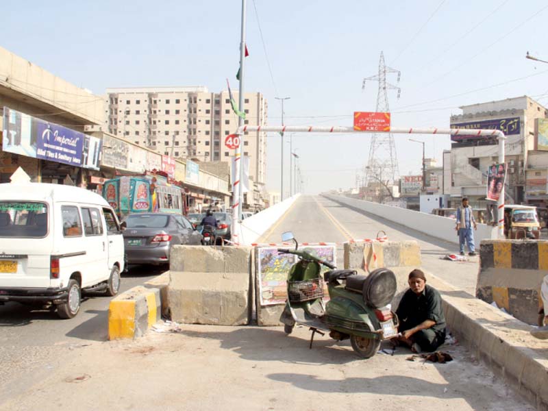 photo opportunity korangi crossing flyover opened for public two days after inauguration