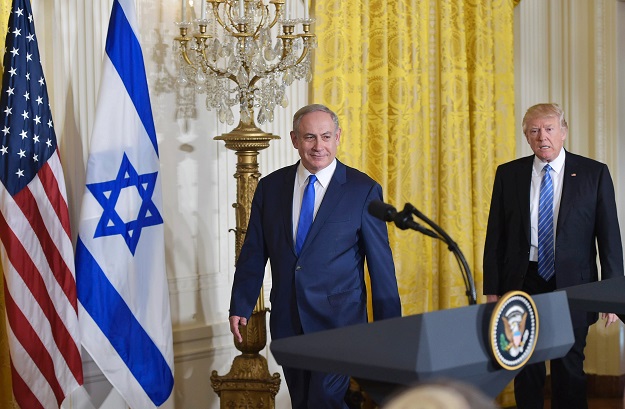 us president donald trump and israel 039 s prime minister benjamin netanyahu take arrive for a joint press conference in the east room of the white house on february 15 2017 in washington dc photo afp