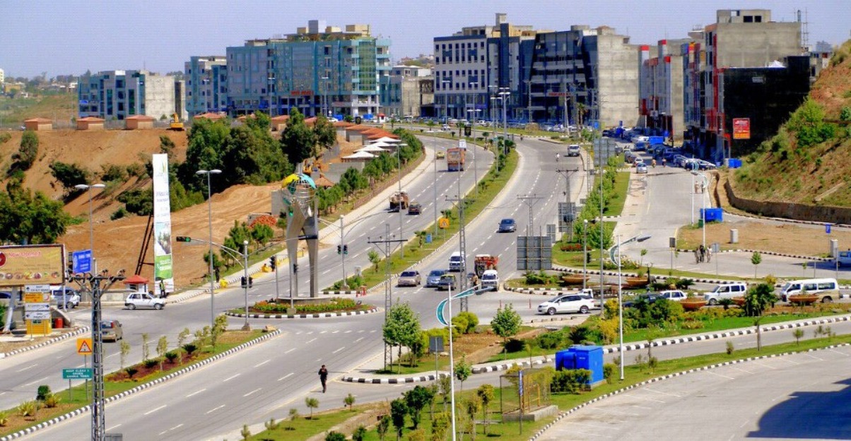 bahria town the london neurosurgery partnership and the london neurosciences centre have entered an agreement to set up spinal and neurosurgery facilities at two bahria town hospitals photo manahil estate