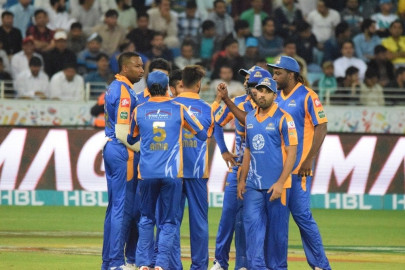 babar ic azam gifts karachi first win in psl2