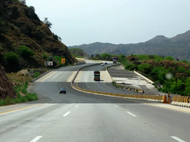 progress reviewed bahawalpur to get new road infrastructure progress reviewed bahawalpur to get new road infrastructure