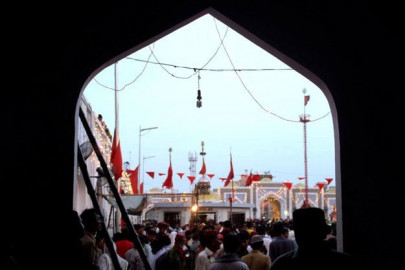 world condemns sehwan attack world condemns sehwan attack