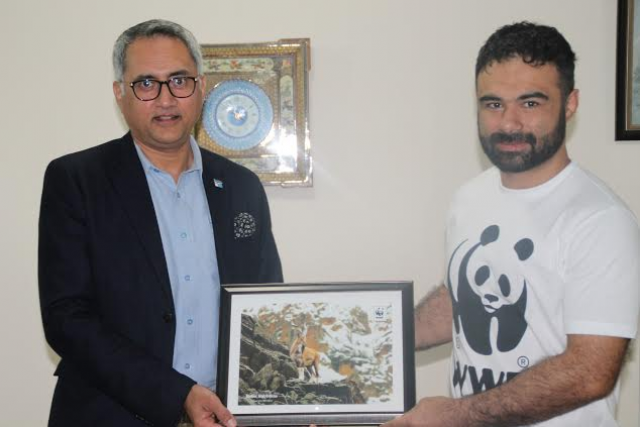 hammad naqi khan l praised bashir ahmad s r efforts for working on many other initiatives in his personal capacity for the betterment of the country photo publicity hammad naqi khan l praised bashir ahmad s r efforts for working on many other initiatives in his personal capacity for the betterment of the country photo publicity