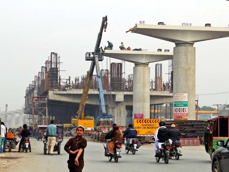 once completed the 27 km orange line will connect raiwind multan road mcleod road railway station and grand trunk road photo express