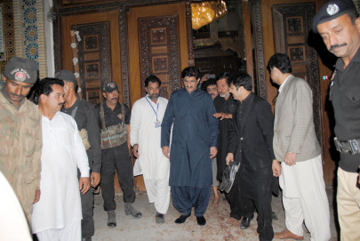 protection measures murad ali shah visits bhit shah sehwan