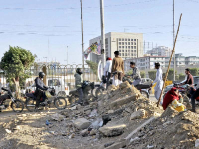 dilapidated artery shc takes notice of slow construction on university road