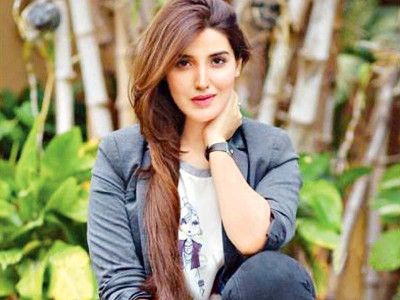 hareem farooq reveals who she d like to be stuck in an elevator with hareem farooq reveals who she d like to be stuck in an elevator with