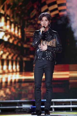 han 27 has a great fan empire that supports him photo courtesy ic han 27 has a great fan empire that supports him photo courtesy ic