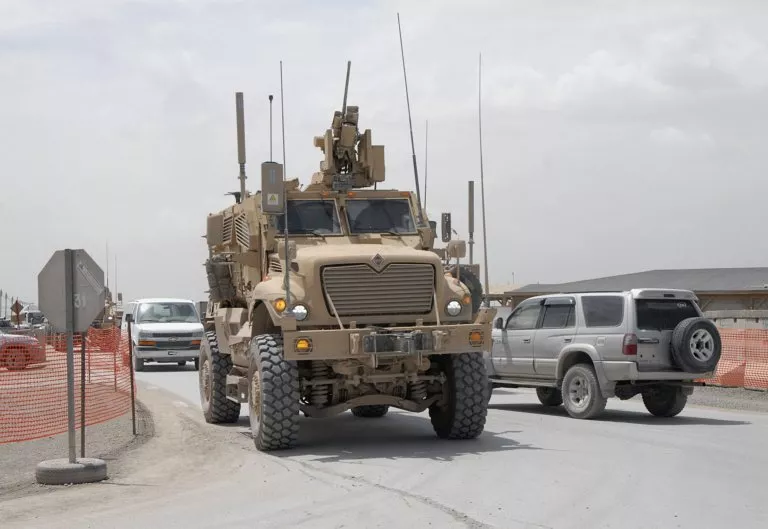 a maxxpro dash in service at kandahar air field afghanistan the us army has awarded navistar defense a usd35 million contract to build 40 of these mraps for pakistan photo courtesy ihs jane 039 s defence weekly a maxxpro dash in service at kandahar air field afghanistan the us army has awarded navistar defense a usd35 million contract to build 40 of these mraps for pakistan photo courtesy ihs jane 039 s defence weekly