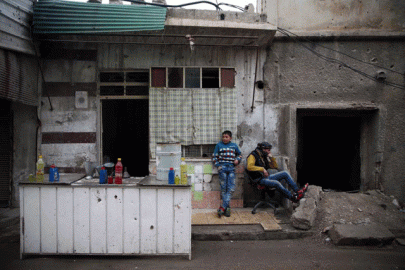 un envoy meets syrian rivals but hopes dim for peace talks un envoy meets syrian rivals but hopes dim for peace talks