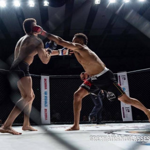 mma fighter showboats gets destroyed