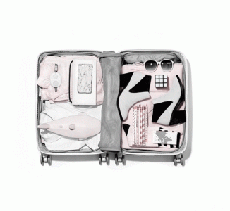 here s why 7 000 people are waiting to buy this suitcase here s why 7 000 people are waiting to buy this suitcase