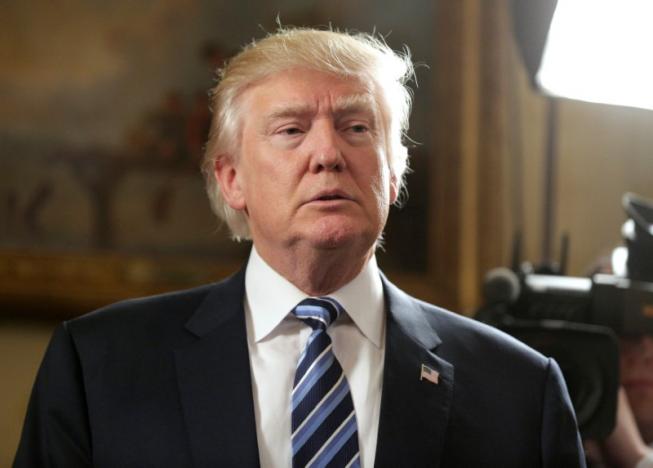 us president donald trump speaks during the inaugural law enforcement officers and first responders reception in the blue room of the white house in washington us photo reuters