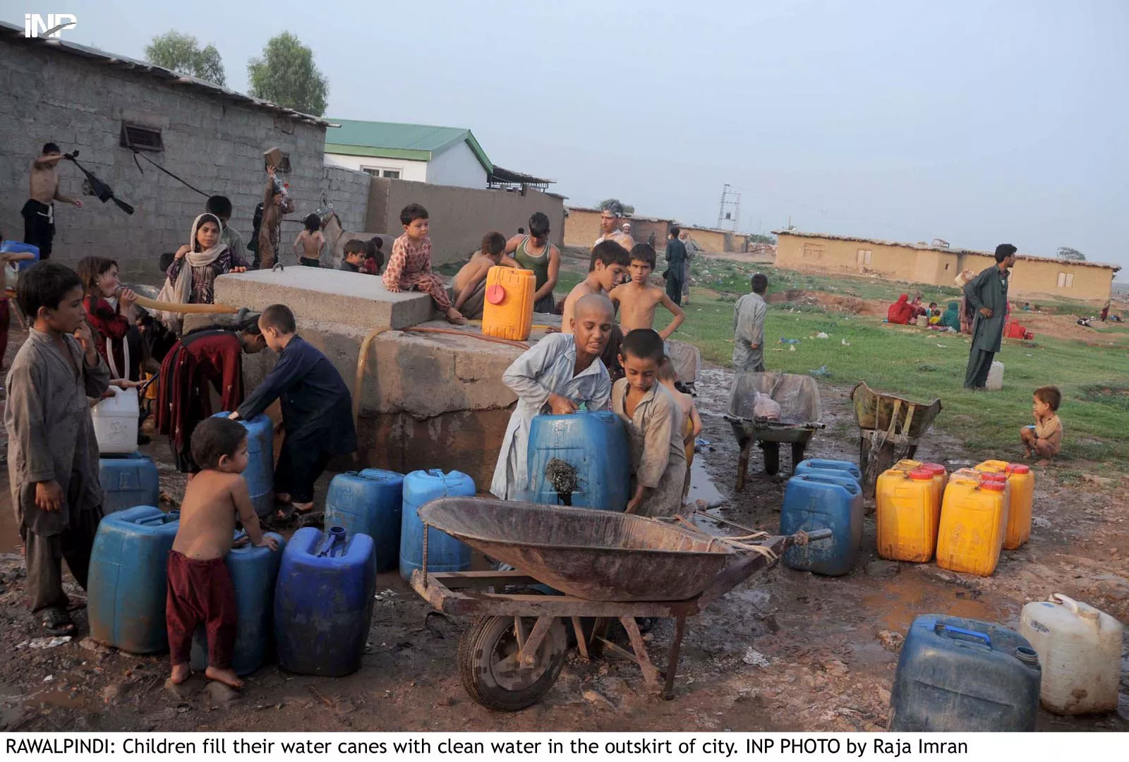 zafar said the khadim i punjab saaf pani programme aimed to provide safe potable water to people in cities and in far flung areas photo inp zafar said the khadim i punjab saaf pani programme aimed to provide safe potable water to people in cities and in far flung areas photo inp