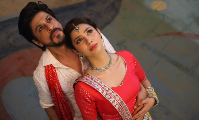 srk and mahira khan in raees photo publicity srk and mahira khan in raees photo publicity