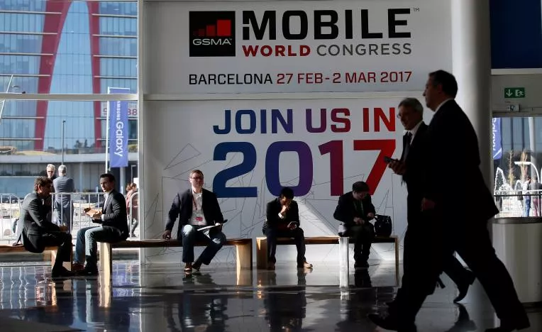 europe 039 s largest annual technology fair will see top phone companies parading far reaching business makeovers photo afp europe 039 s largest annual technology fair will see top phone companies parading far reaching business makeovers photo afp