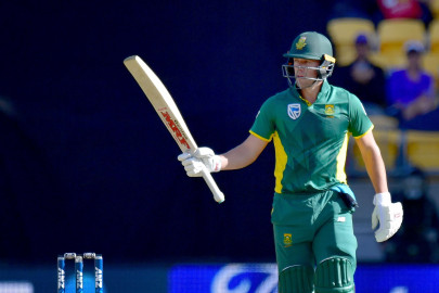de villiers passes milestone as south africa trounce new zealand