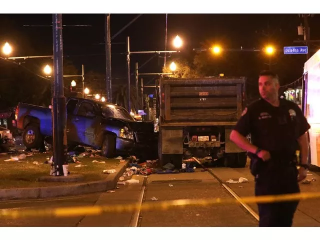 a vehicle is seen crashed along the endymion parade route at orleans and carollton during mardi gras in new orleans louisiana us february 25 2017 photo reuters a vehicle is seen crashed along the endymion parade route at orleans and carollton during mardi gras in new orleans louisiana us february 25 2017 photo reuters