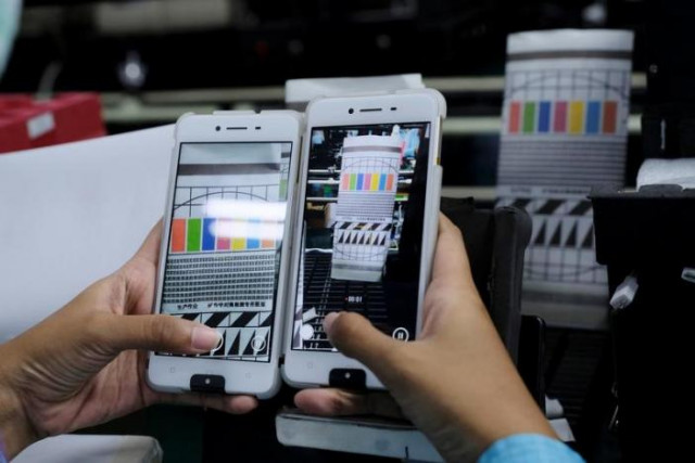 oppo f1s smartphone photo reuters oppo f1s smartphone photo reuters