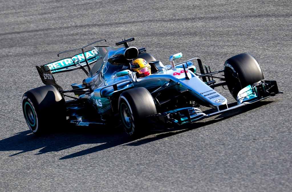 lewis hamilton drives at the circuit de catalunya on february 27 2017 on the outskirts of barcelona photo afp