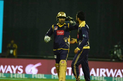 quetta beat peshawar in last ball thriller to enter psl2 final quetta beat peshawar in last ball thriller to enter psl2 final