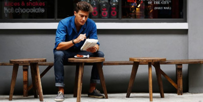 here s what the world s biggest business leaders have on their reading list here s what the world s biggest business leaders have on their reading list