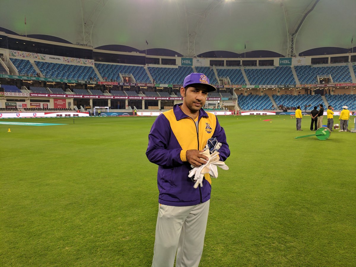 sarfraz bust moves on team bus after one run victory against zalmi photo courtesy pcb