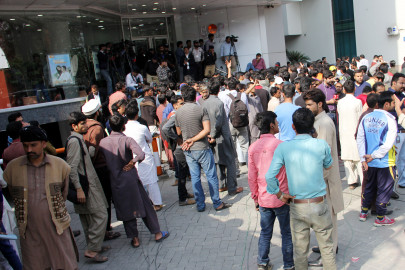 psl final s tickets create unprecedented frenzy among fans psl final s tickets create unprecedented frenzy among fans