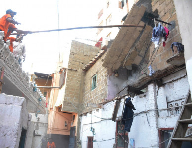 child dies as roof of a house collapses in karachi s ranchore line child dies as roof of a house collapses in karachi s ranchore line