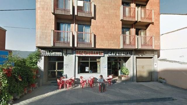 100 customers flee spanish restaurant without paying