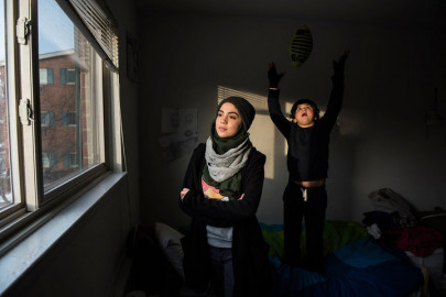 vogue celebrates 125th anniversary with special feature on muslim women vogue celebrates 125th anniversary with special feature on muslim women