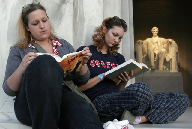 according to statistics the average american reads 200 400 words per minute photo afp according to statistics the average american reads 200 400 words per minute photo afp