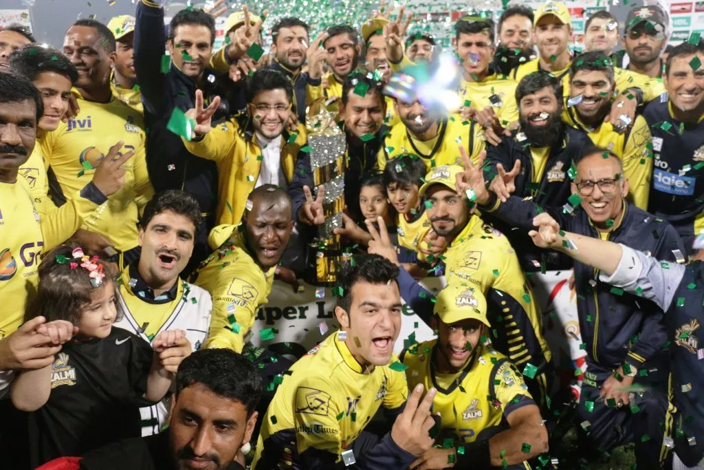 peshawar zalmi crowned psl champions photo shafiq malik express peshawar zalmi crowned psl champions photo shafiq malik express