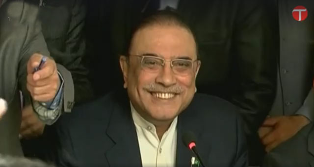 pakistan peoples party co chairman asif ali zardari addressing a press conference in islamabad on monday march 6 2017 express news screengrab