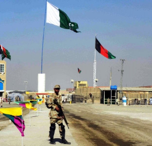 pak afghan border opens for two days