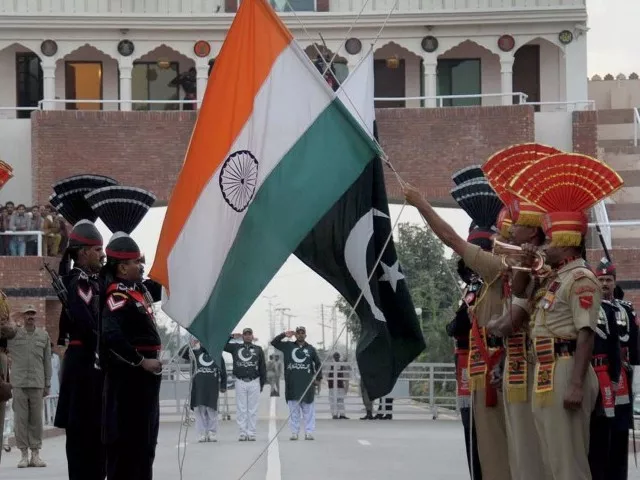 says pakistan was home to the second largest number of indian migrants after uae in 2015 photo afp file says pakistan was home to the second largest number of indian migrants after uae in 2015 photo afp file