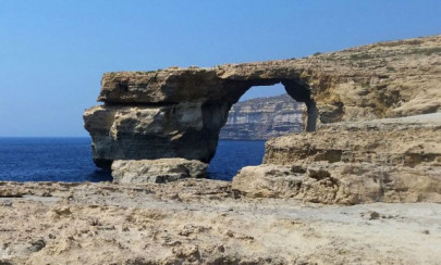 storm destroys malta s famous rock window storm destroys malta s famous rock window